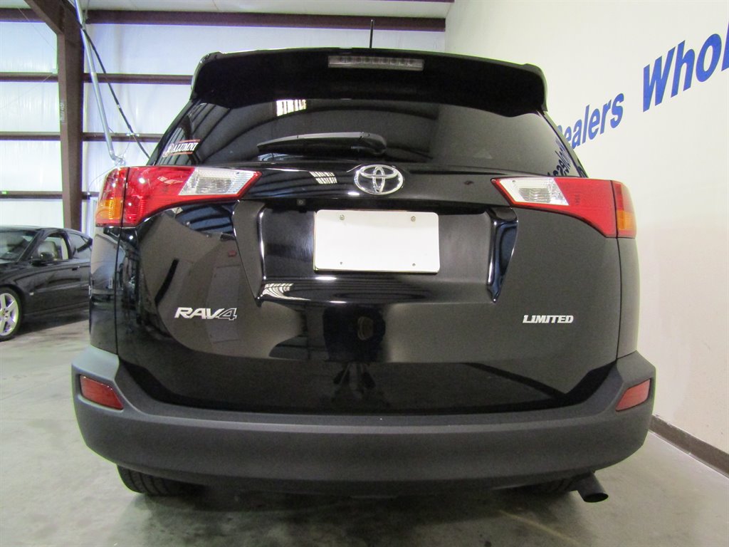 2015 Toyota RAV4 Limited photo