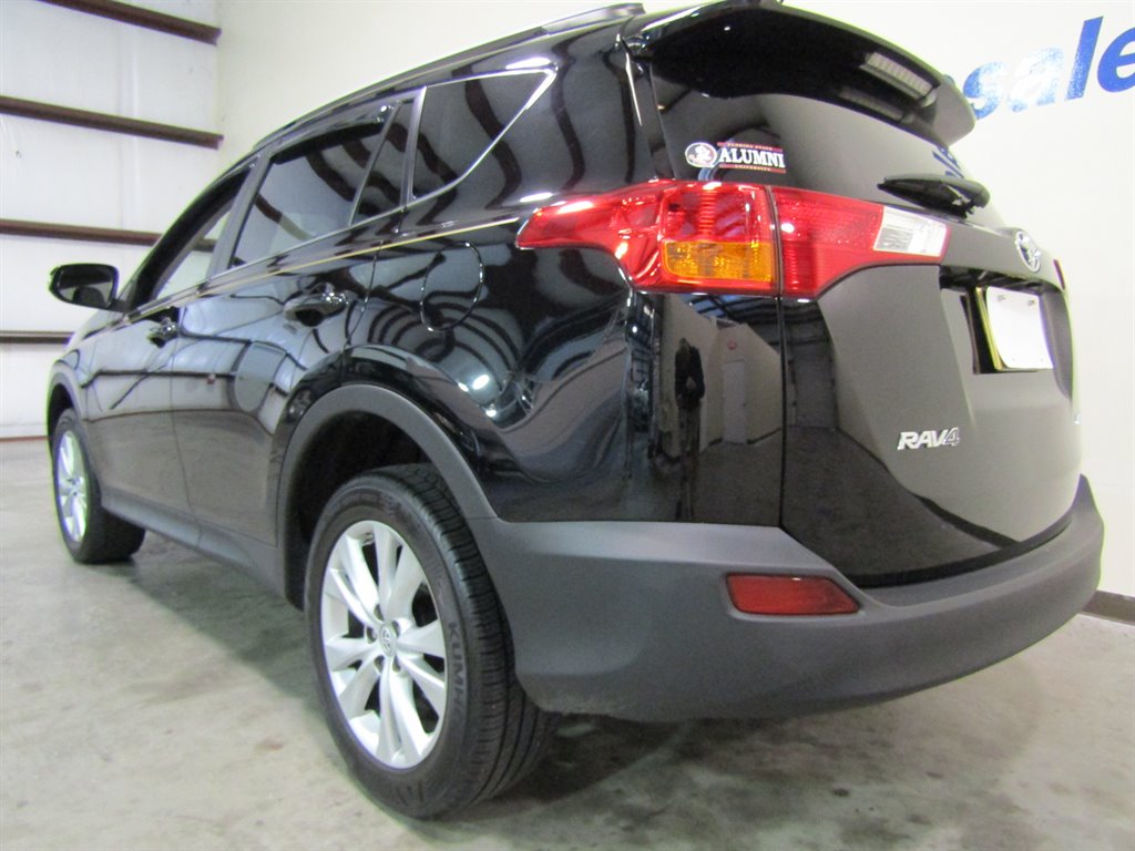 2015 Toyota RAV4 Limited photo