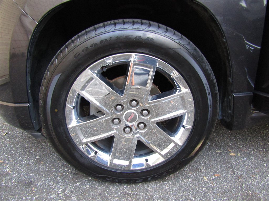 2016 GMC Acadia - $9,900