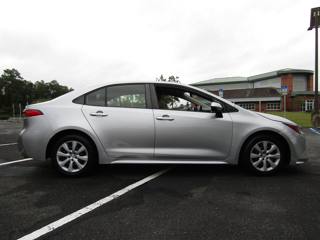 2022 Toyota Corolla - $12,900