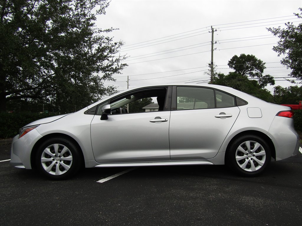 2022 Toyota Corolla - $12,900