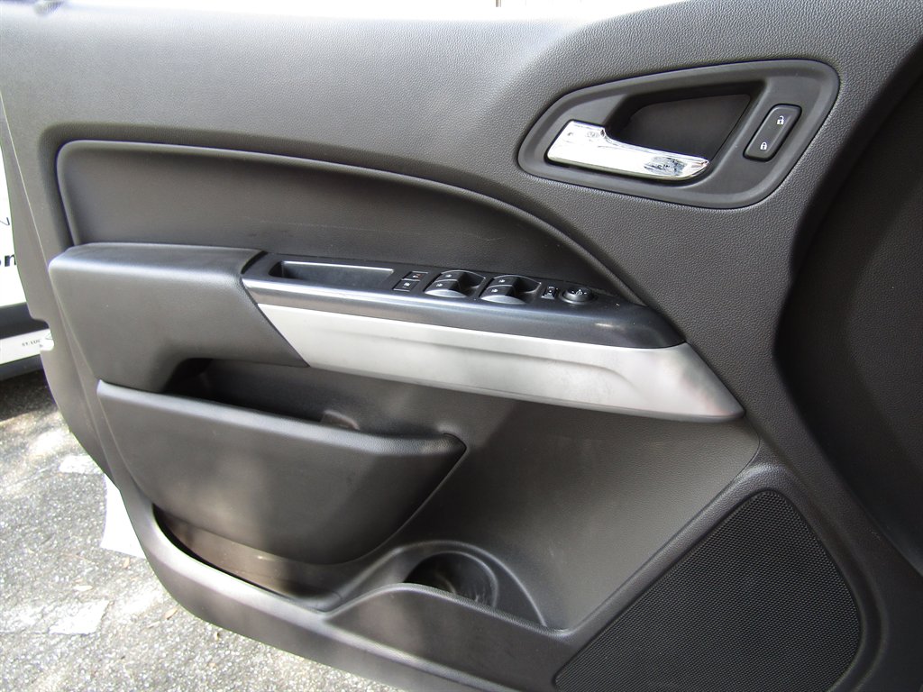 2021 Chevrolet Colorado - $33,900