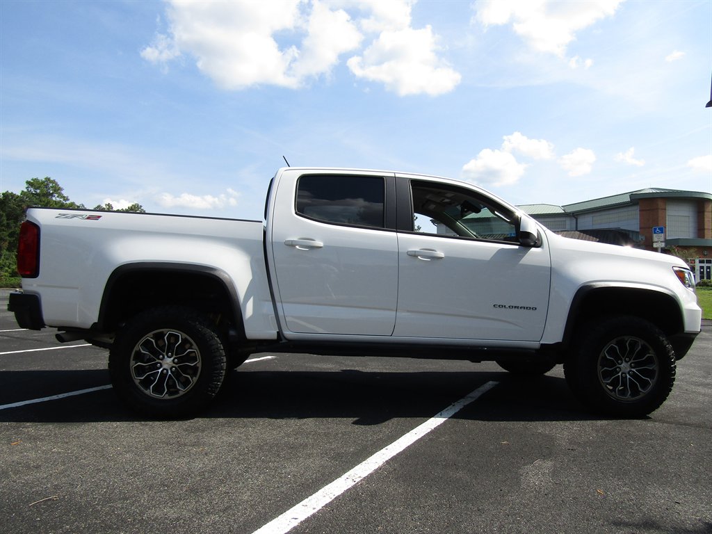 2021 Chevrolet Colorado - $33,900
