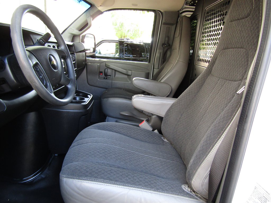 2019 Chevrolet Express - $10,900