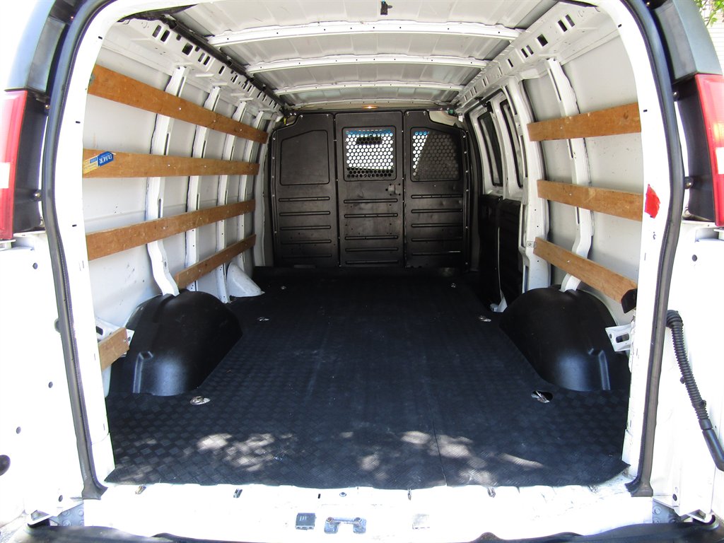 2019 Chevrolet Express - $10,900