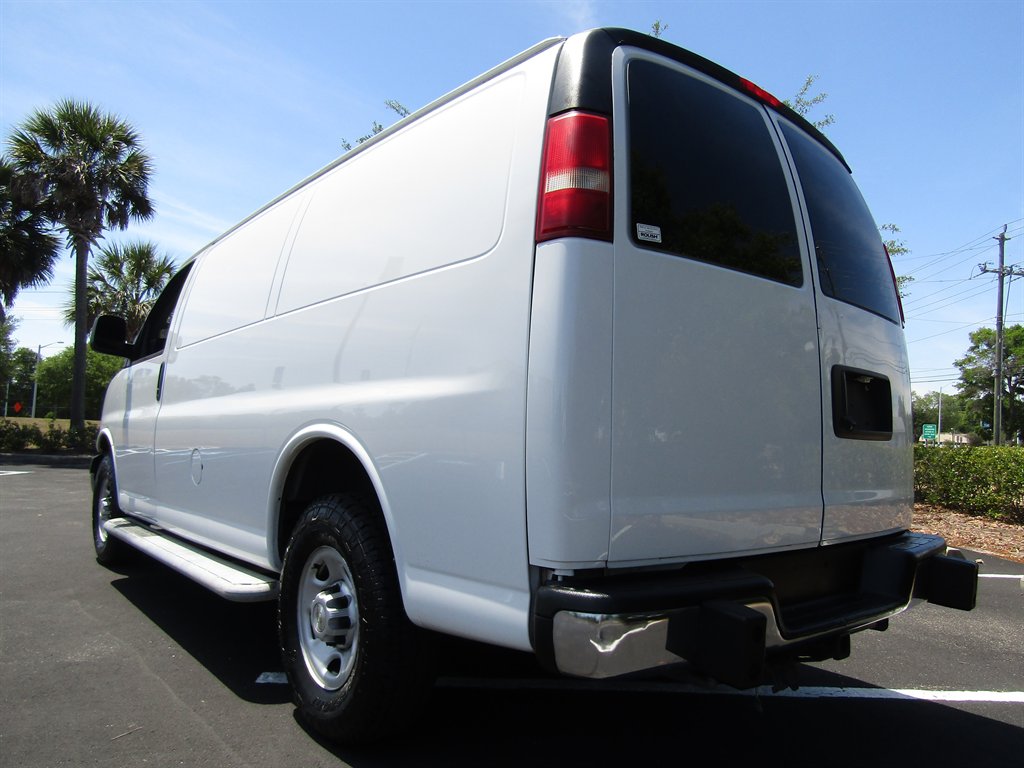 2019 Chevrolet Express - $10,900