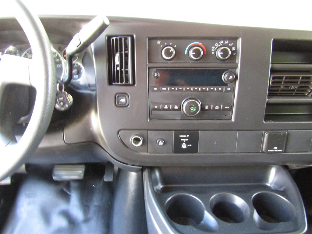 2019 Chevrolet Express - $10,900