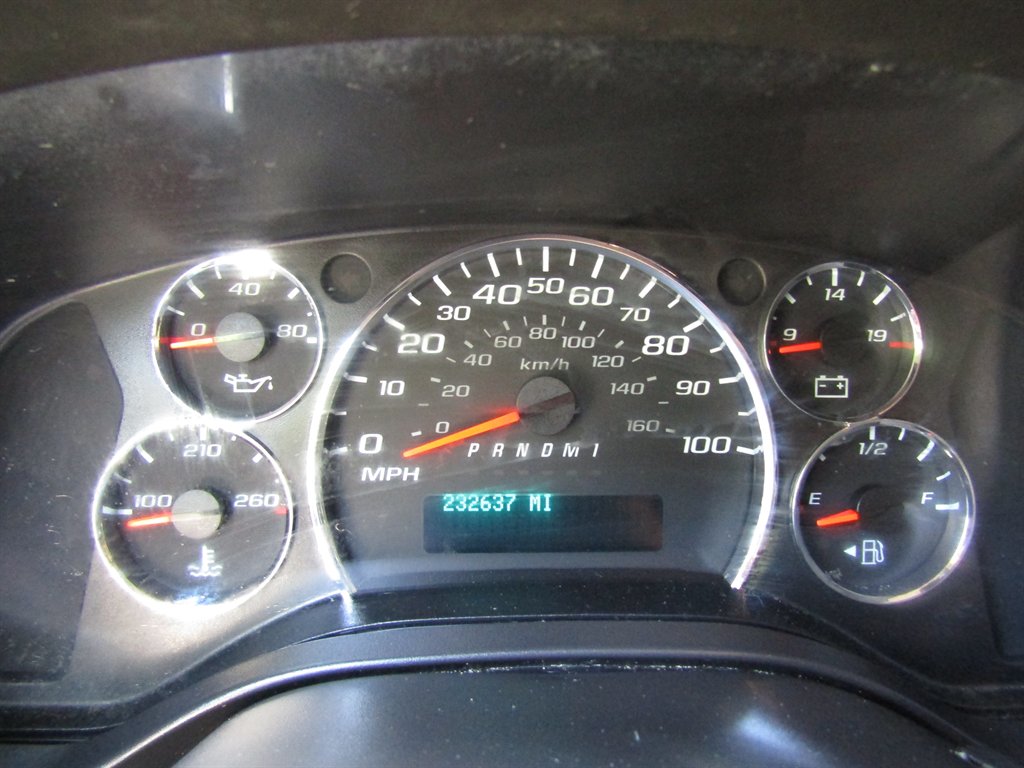 2019 Chevrolet Express - $10,900