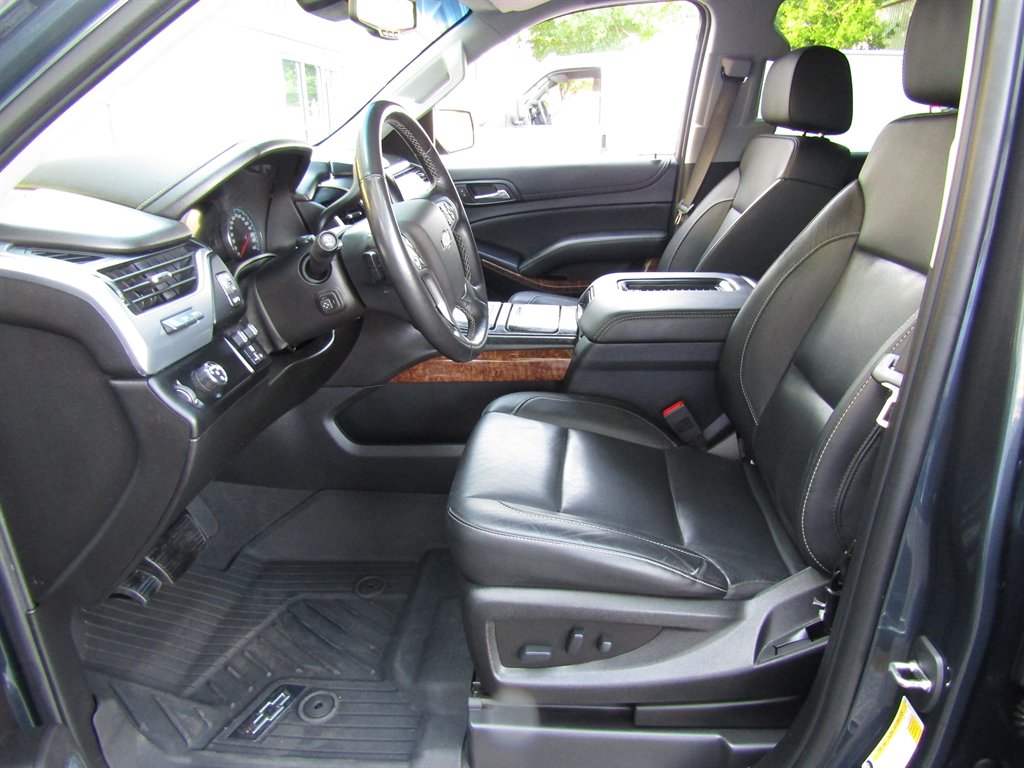 2019 Chevrolet Tahoe - $25,900