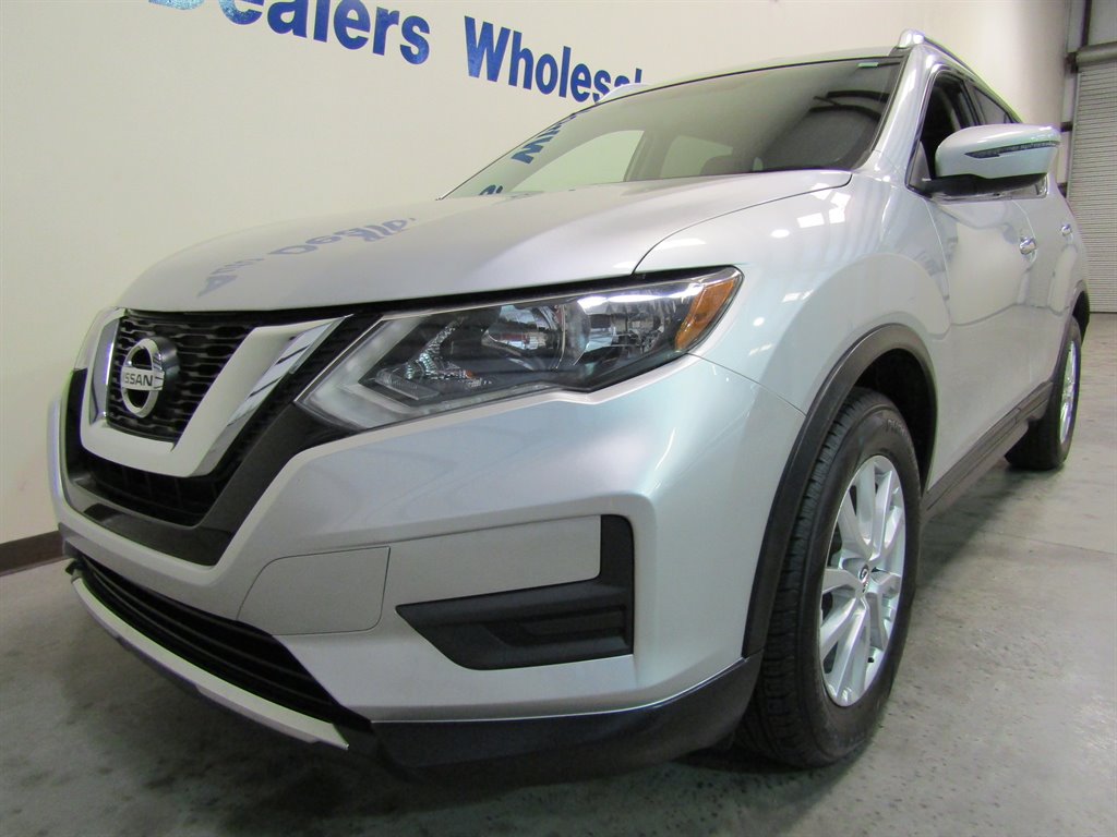 2017 Nissan Rogue - $11,900
