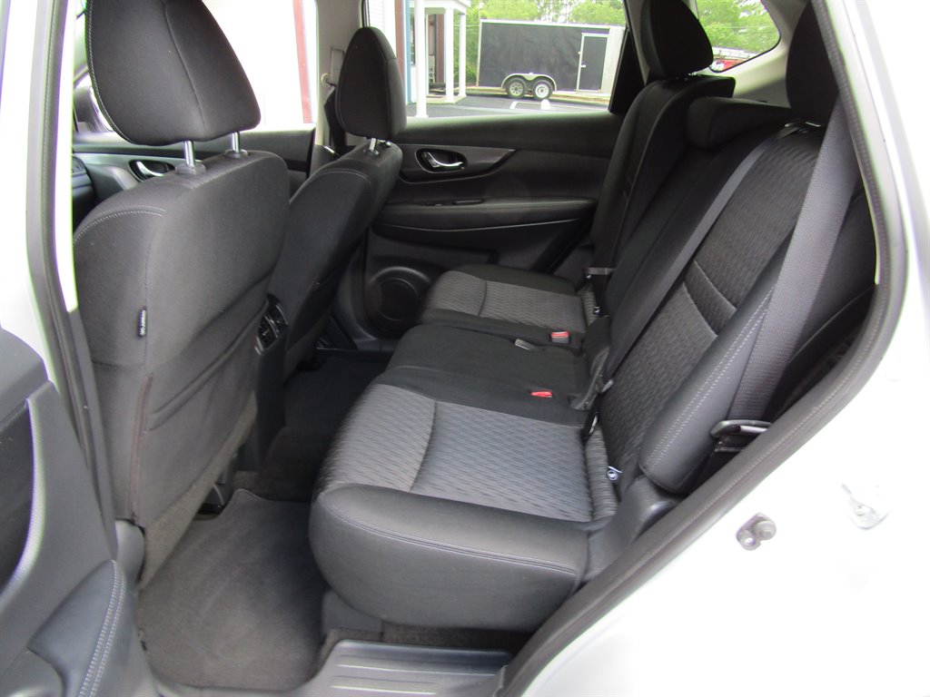 2017 Nissan Rogue - $11,900