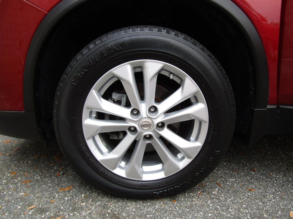 2016 Nissan Rogue - $9,900