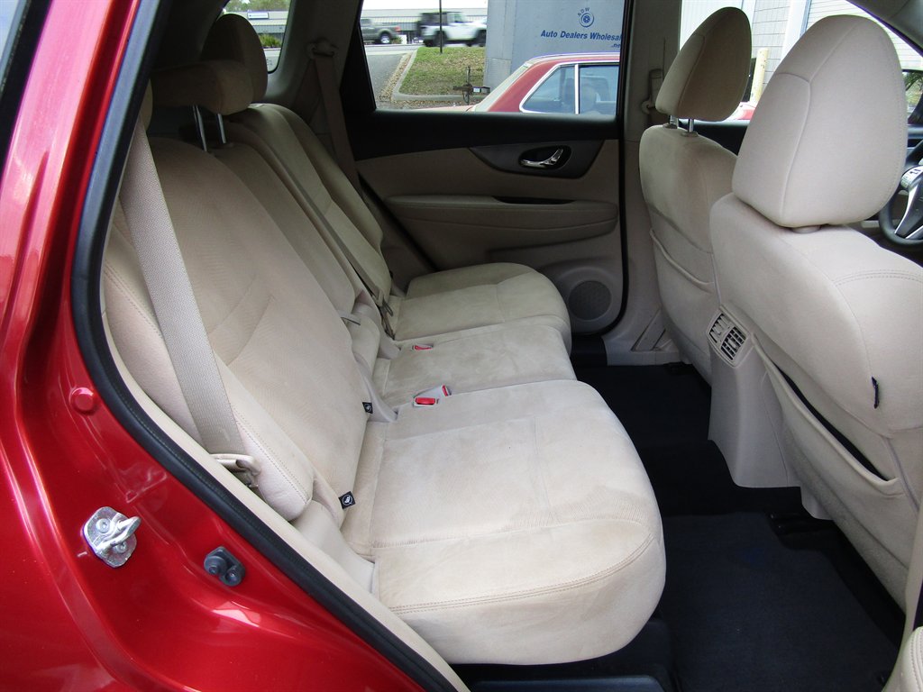 2016 Nissan Rogue - $9,900