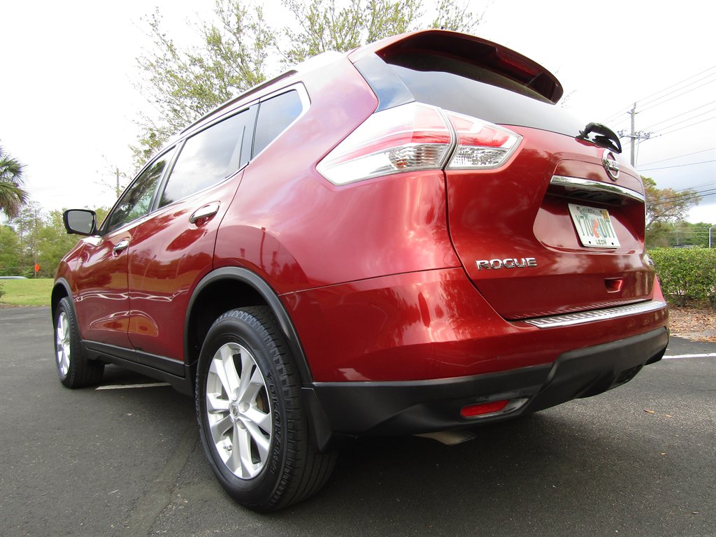 2016 Nissan Rogue - $9,900