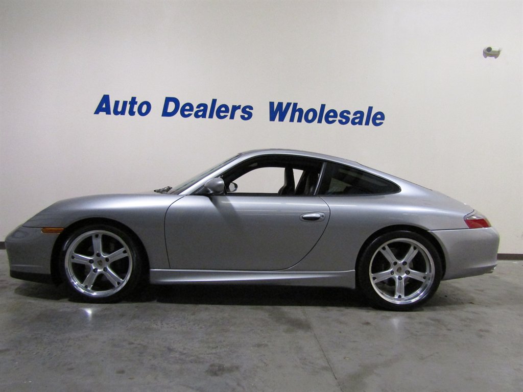 2004 Porsche 911 Carrera photo