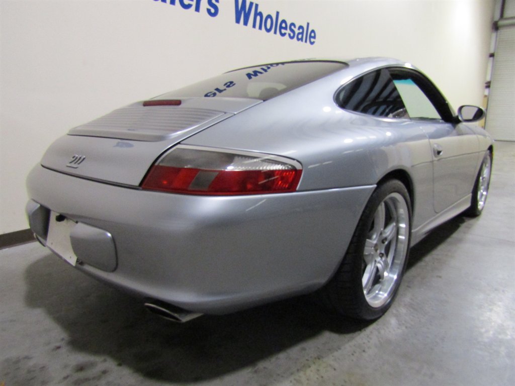 2004 Porsche 911 Carrera photo
