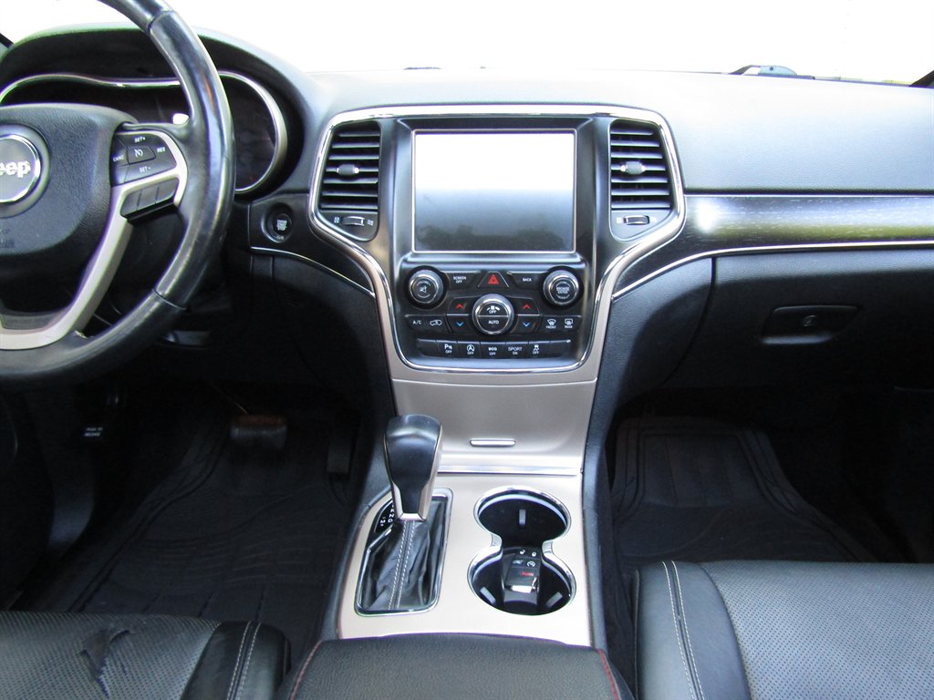 2017 Jeep Cherokee - $9,900