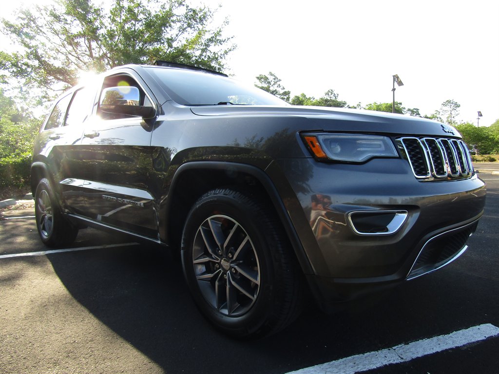 2017 Jeep Cherokee - $9,900