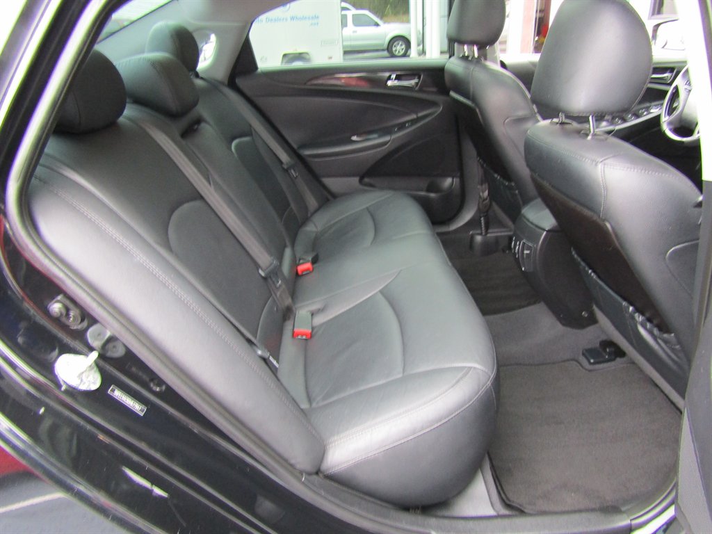 2013 Hyundai Sonata SE photo