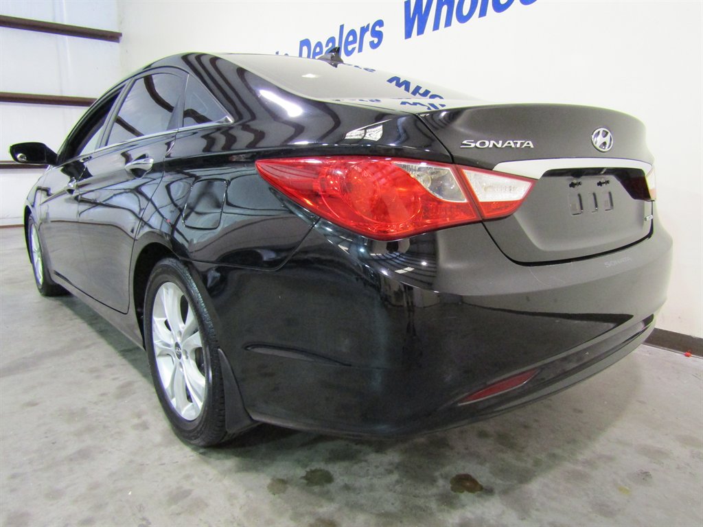 2013 Hyundai Sonata SE photo
