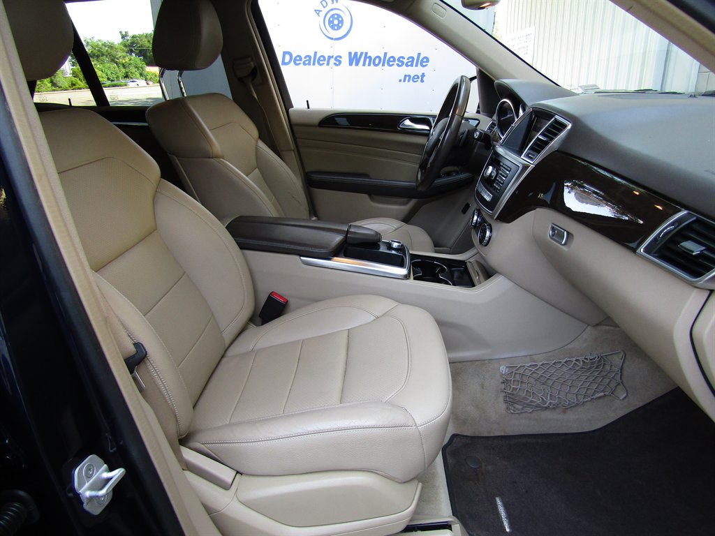 2015 Mercedes-Benz Ml-class - $14,900
