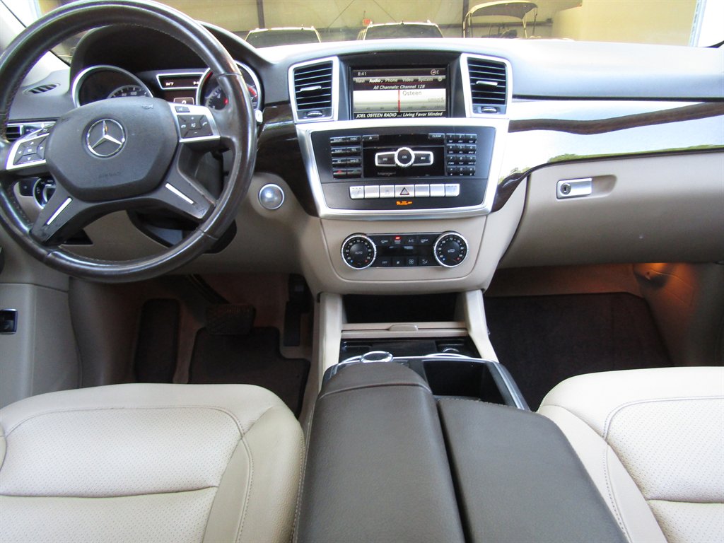 2015 Mercedes-Benz Ml-class - $14,900