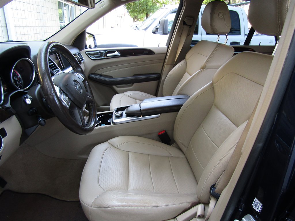 2015 Mercedes-Benz Ml-class - $14,900