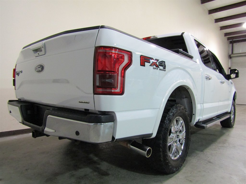 2016 Ford F150 Lariat photo