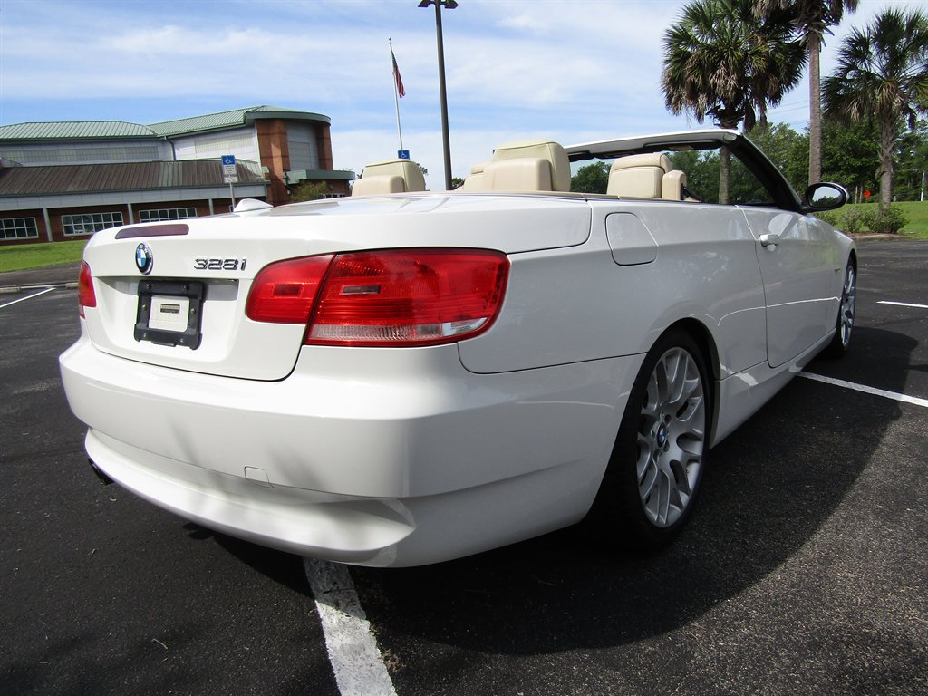 2009 BMW 328i - $12,900