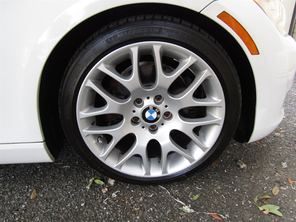 2009 BMW 328i - $12,900
