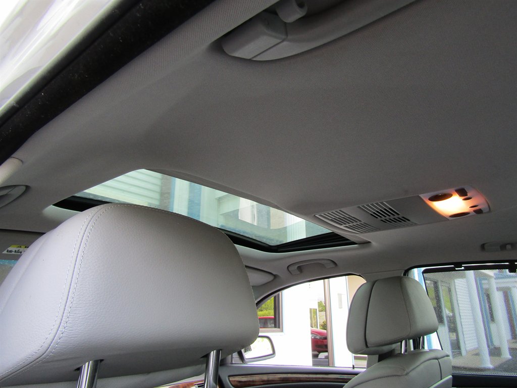 2008 BMW 5-Series 535i photo