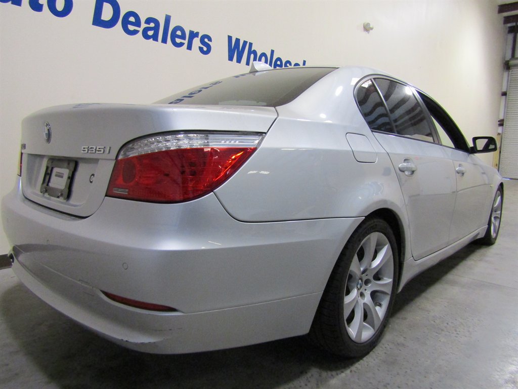 2008 BMW 5-Series 535i photo