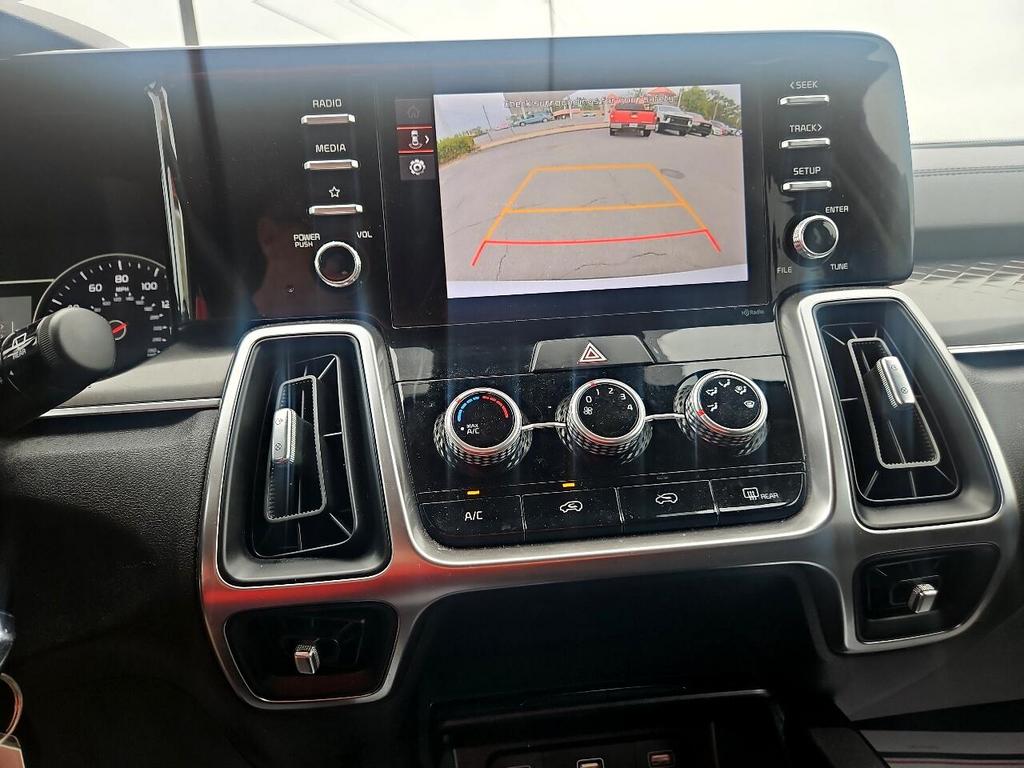 2023 Kia Sorento LX photo