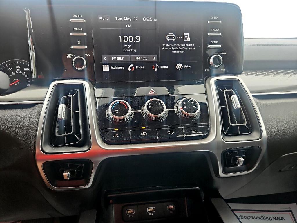2023 Kia Sorento LX photo