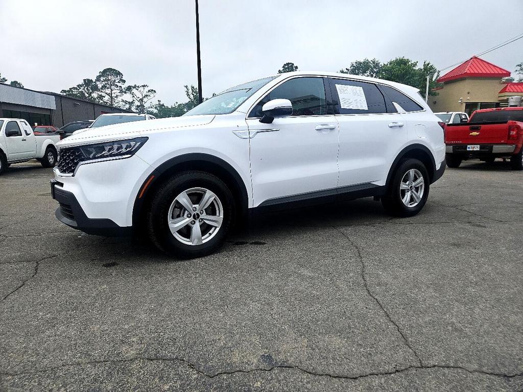 2023 Kia Sorento LX photo