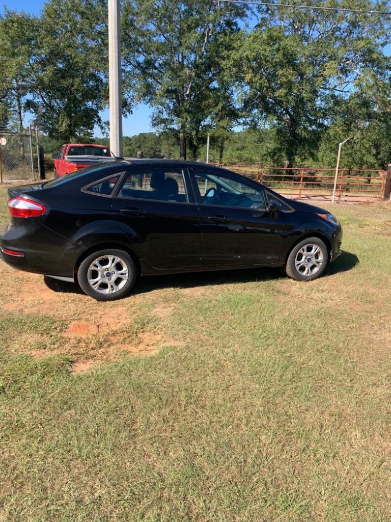 2014 Ford Fiesta - $5,800