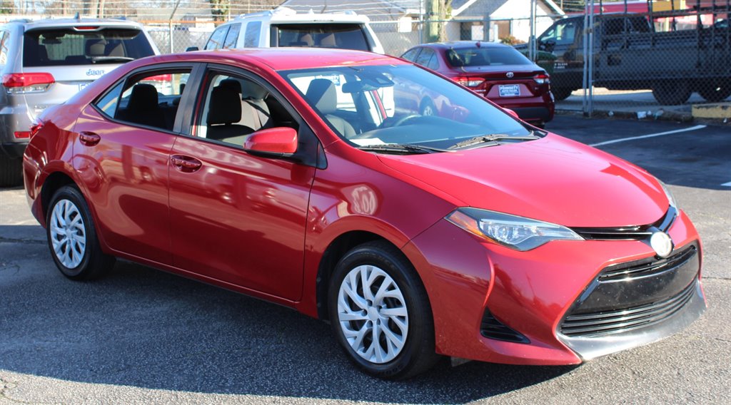 2017 Toyota Corolla LE photo