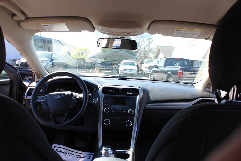 2018 Ford Fusion SE photo