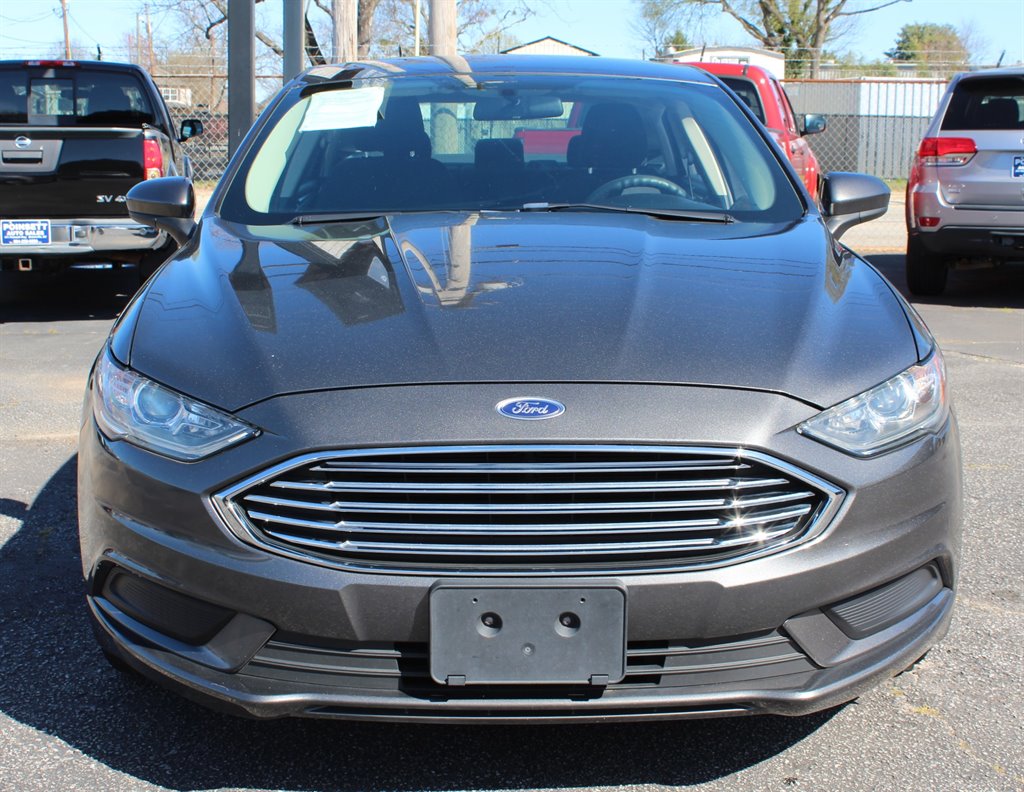 2018 Ford Fusion SE photo