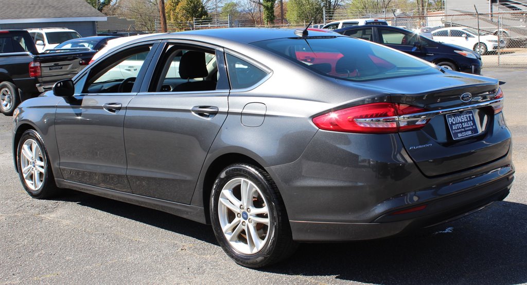 2018 Ford Fusion SE photo