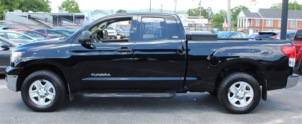 2011 Toyota Tundra Grade photo