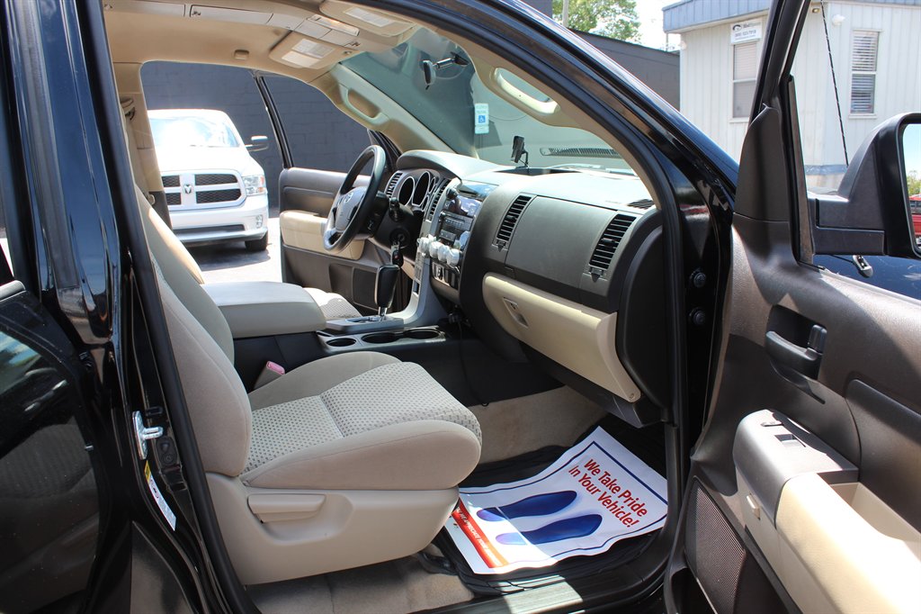 2011 Toyota Tundra Grade photo