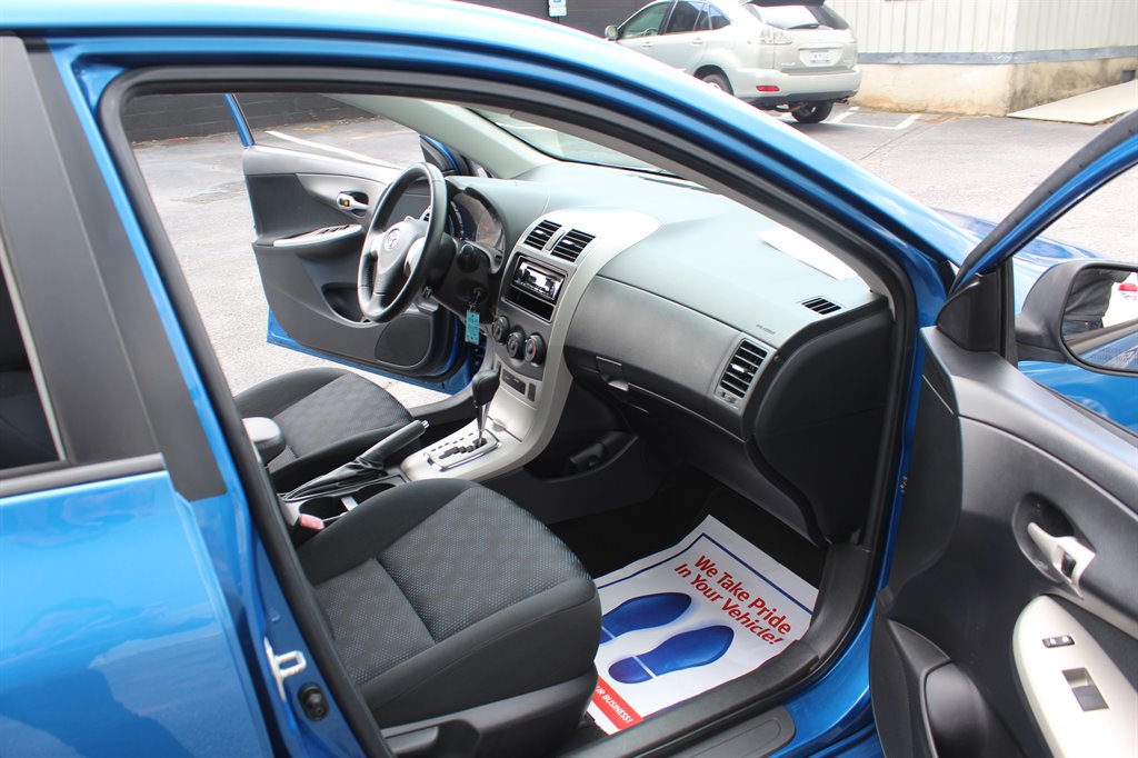 2010 Toyota Corolla photo