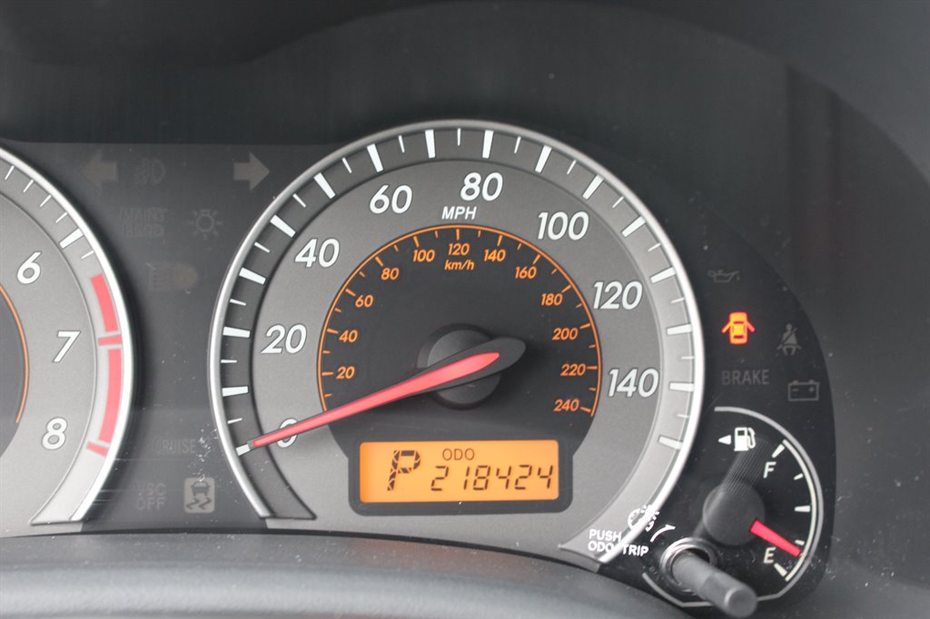 2010 Toyota Corolla photo