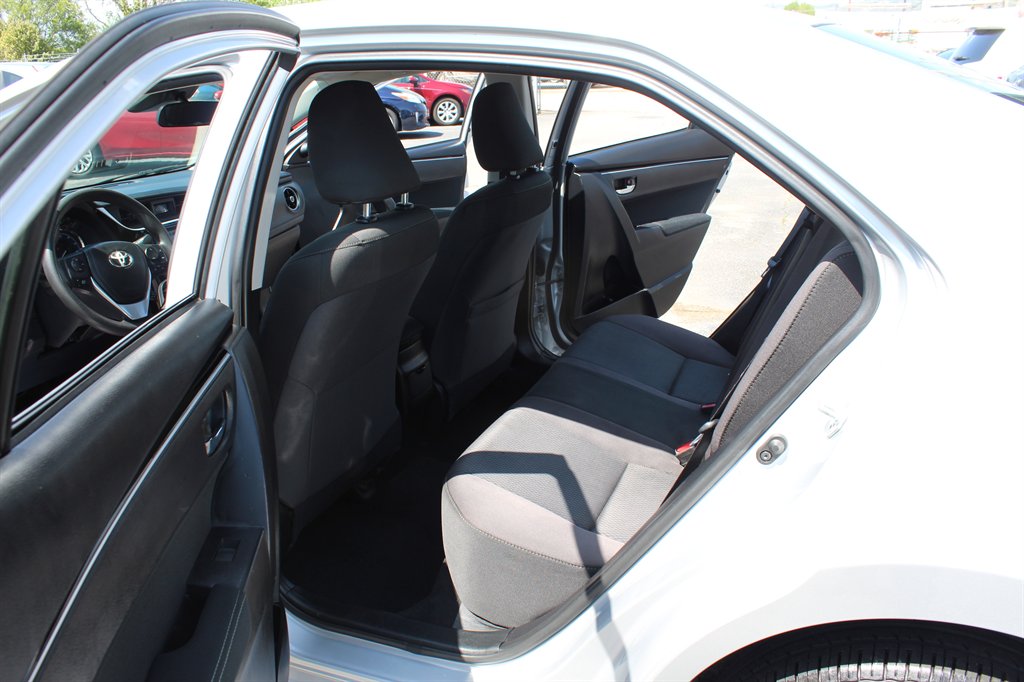 2017 Toyota Corolla LE photo