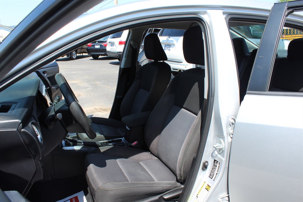 2017 Toyota Corolla LE photo
