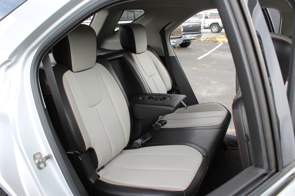 2011 Chevrolet Equinox LTZ photo