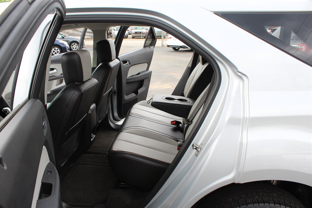 2011 Chevrolet Equinox LTZ photo