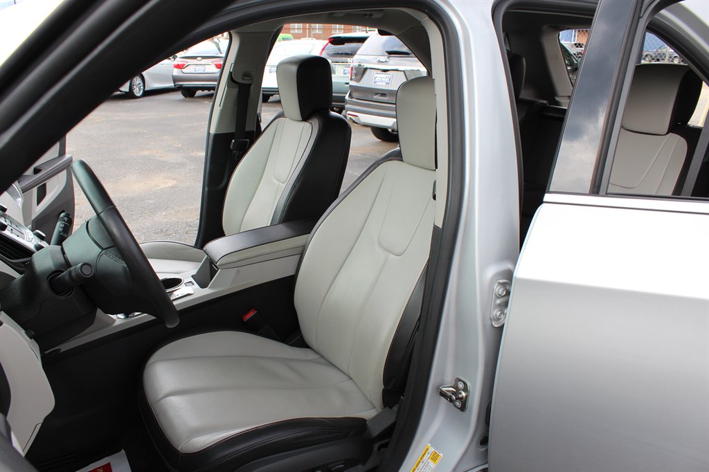 2011 Chevrolet Equinox LTZ photo