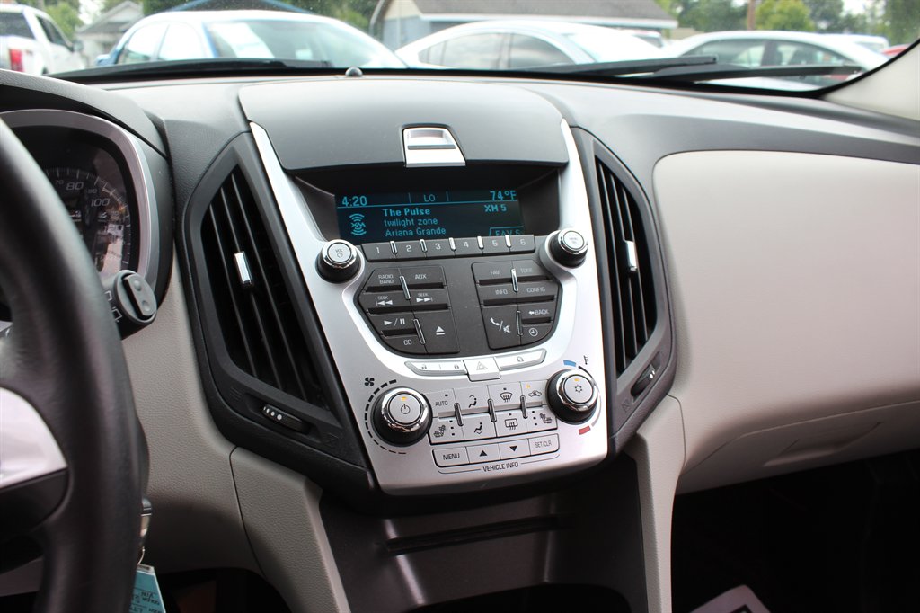 2011 Chevrolet Equinox LTZ photo